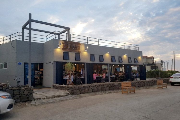 바다를본돼지 제주협재판포본점