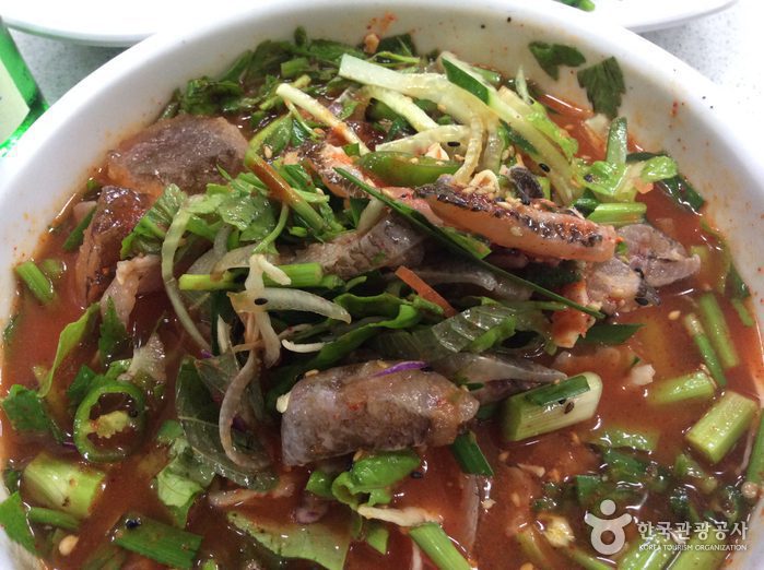 용두암바당회국수