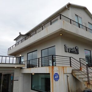 인카페 온 더 비치