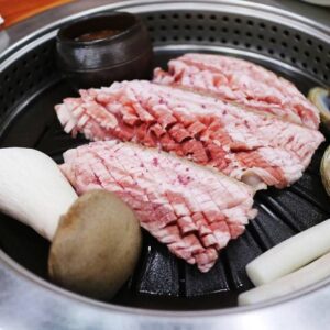 흑돼지가있는풍경