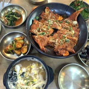 먹고을전주콩나물국밥 묵동본점